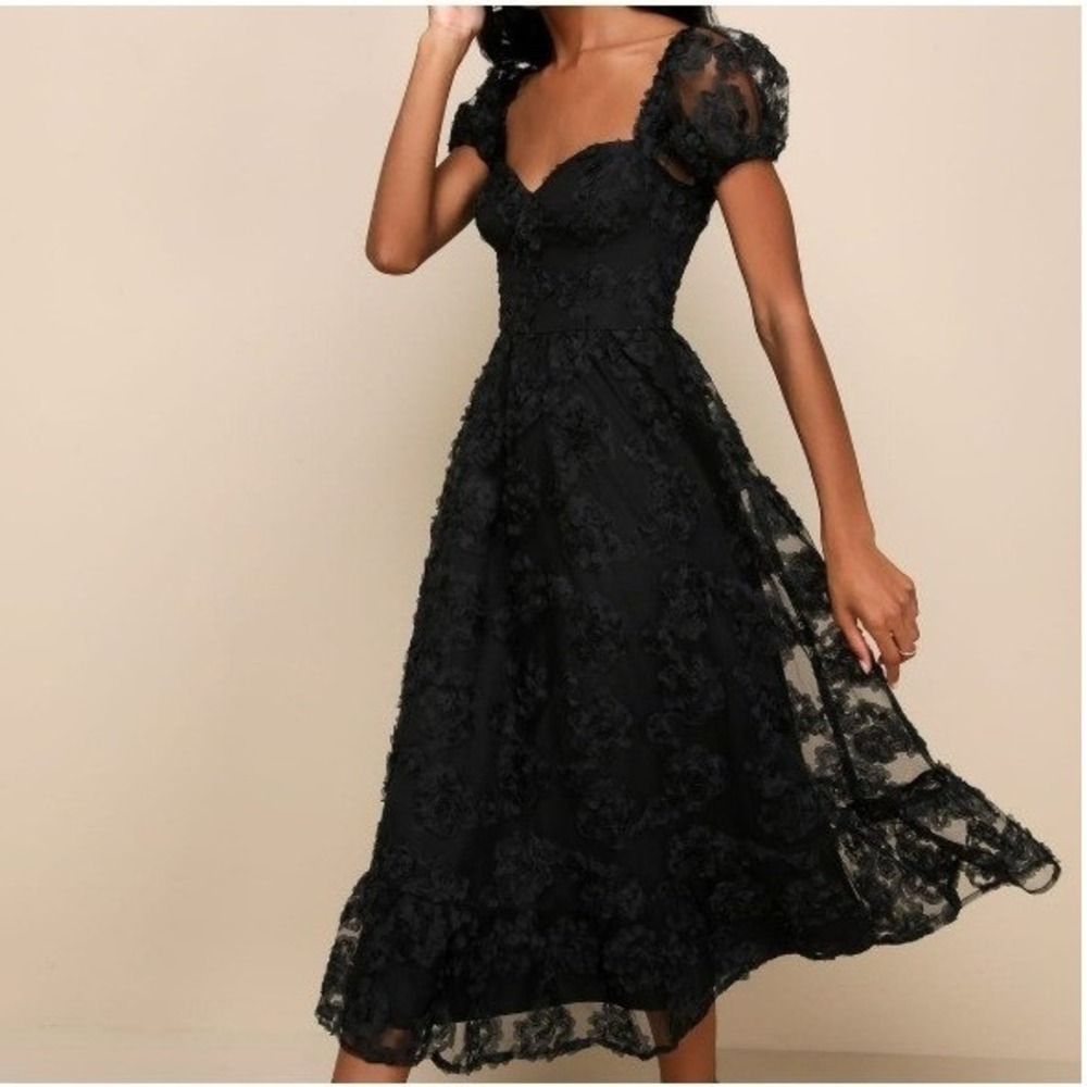 LULUS NWT Small Notable Elegance Black Mesh Floral Applique Bustier Midi Dress